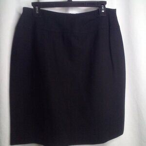 Jones New York Skirt 12 Straight Career Classic 100% Wool Black